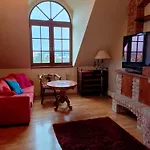 Dwor Pod Rozami Bed & Breakfast