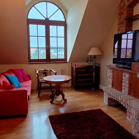 Dwór Pod Różami Nocleg ze śniadaniem